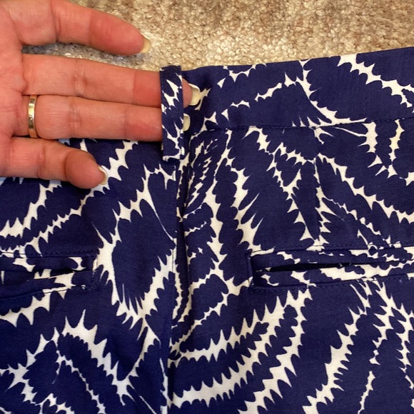 Lilly Pulitzer Navy Blues Printed Pleated Cropped Pants Size 4 NWOT - Picture 14 of 14